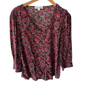 Amour Vert Red Black Floral 100%  Silk Button Front V-Neck Blouse XS 3/4 Sleeve